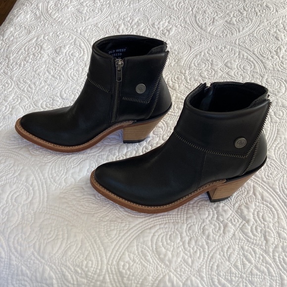 Old West Leather Heeled, Zip Ankle Booties, Size 5 Med. - Picture 4 of 7